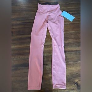 I am selling lululemon wonder train leggings!!